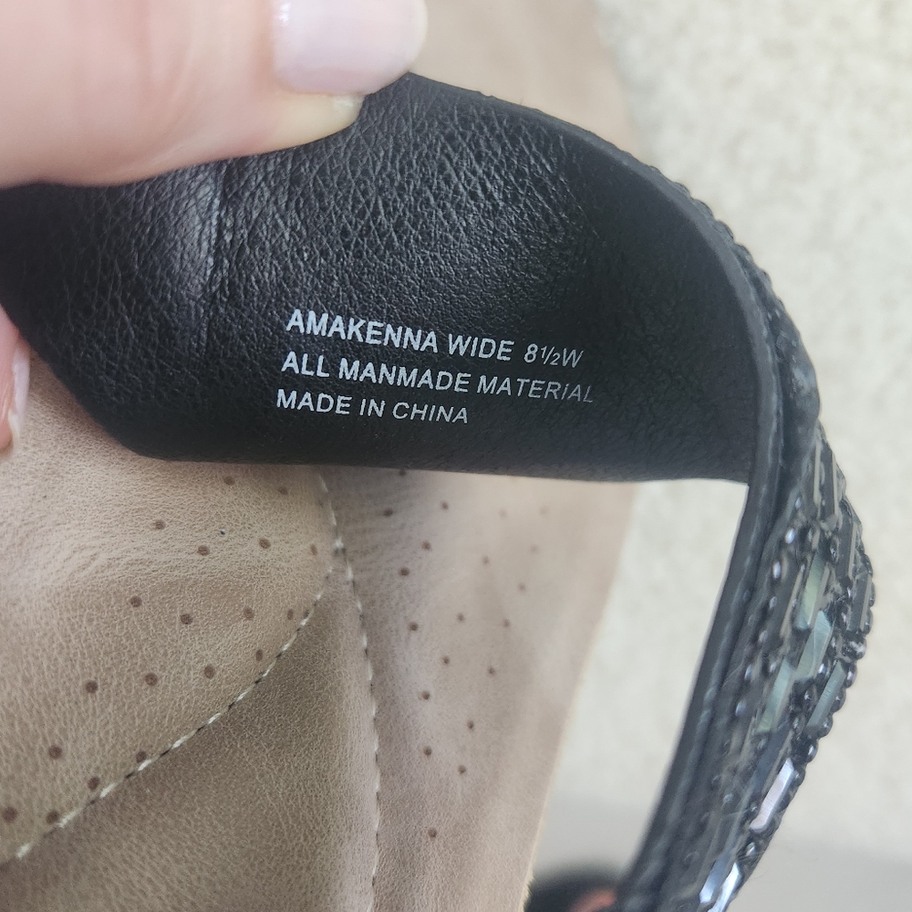 Elegant Black Beaded Women's Sandals - Picture 7 of 17